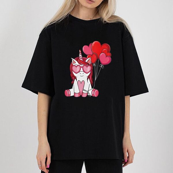 Cute Valentine’s Day Unicorn Heart Balloon Girls T-Shirt