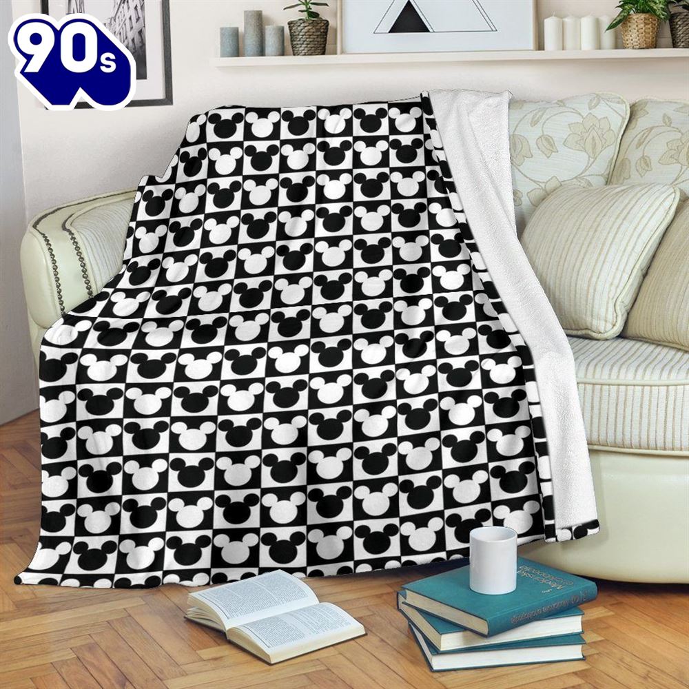 Funny Mickey Hat Disney Fleece Blanket Gift For Fan Funny Mickey Hat Disney Fleece Blanket Gift For Fan