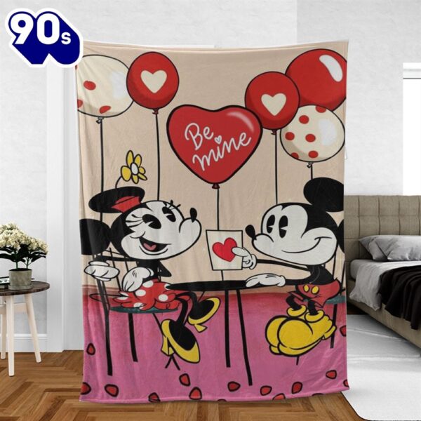 Mickey And Minnie Love Fan Gift