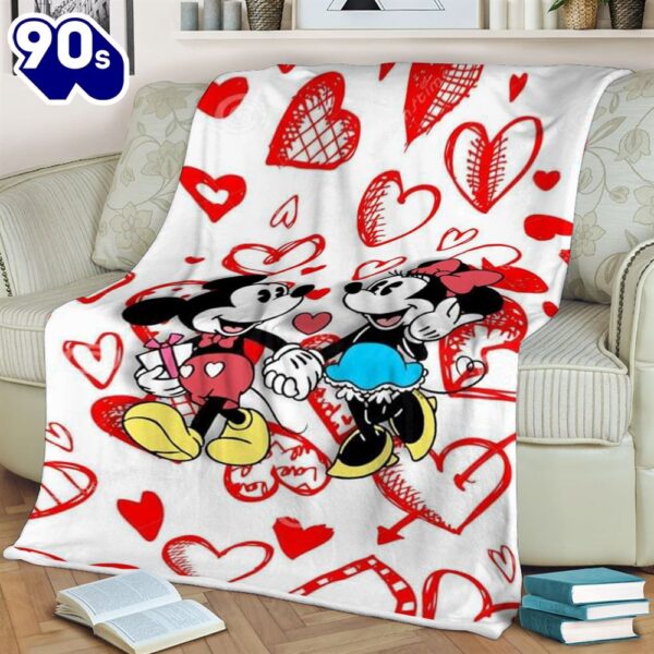 Mickey and Minnie Love Fan Gift, Happy Valentine’s Day Gift, Minnie and Mickey with Heart Comfy Sofa Throw Blanket Gift