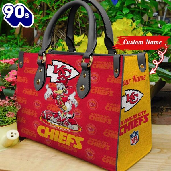 NFL  Kansas City Chiefs Donald Duck Retro Women Leather BagBag