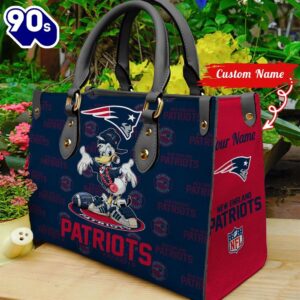 NFL  New England Patriots Donald Duck Retro Women Leather BagBag