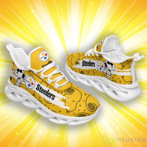 NFL Pittsburgh Steelers Snoopy Exclusive Max Soul Shoes
