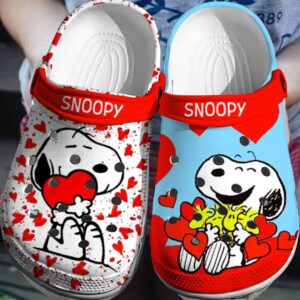 Snoopy Crocs Peanuts 3D Clog…