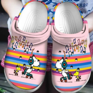 Snoopy Musical Note Pattern Crocs…