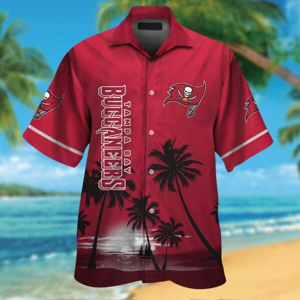 Tampa Bay Buccaneers Short Sleeve Button Up Tropical Hawaiian Shirt