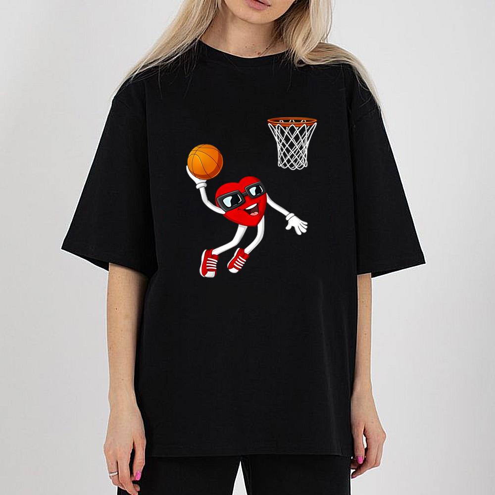Valentines Day Heart Dunking Basketball Boys Girls Kids T-Shirt