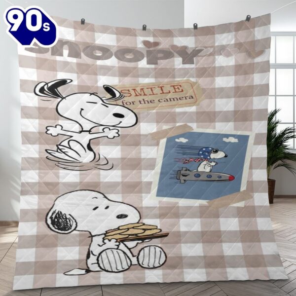 Snoopy Peanuts Lover Smile For The Camera Fan Gift, Snoopy Peanuts & Friends Blanket Mother Day Gift