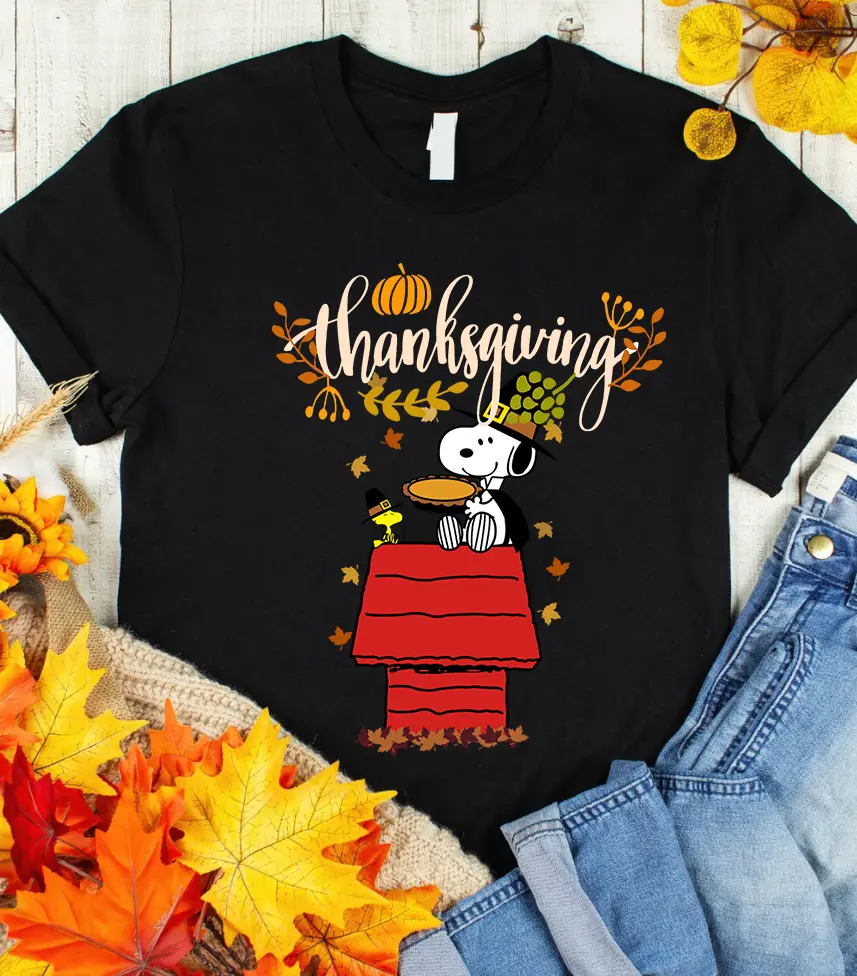 Friends Christmas Thanksgiving T-Shirt Family…