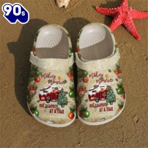 Camping Christmas Vibes Clog Shoes