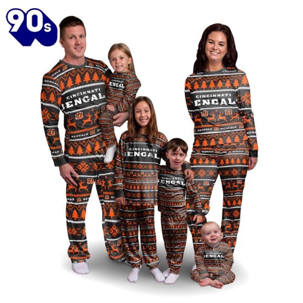 NCAA Family Pajama Sets  Cincinnati Bengals NFL Patterns Essentials Christmas Holiday Family Matching Pajama Sets