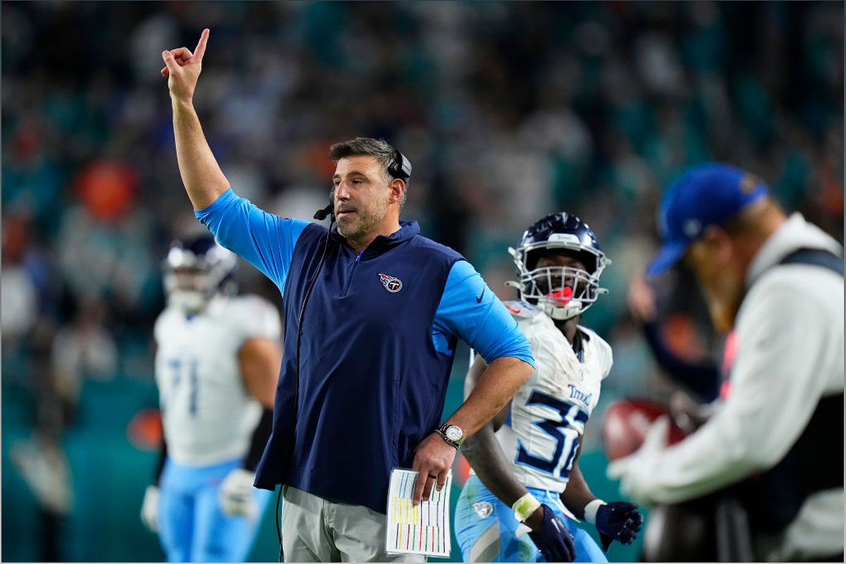 Mike Vrabel's Future with the Tennessee Titans: Uncertainty Looms - 1694895640