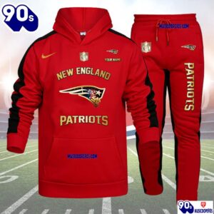 New England Patriots NFL 32 Teams Personlized Golden Logo Hoodie Set