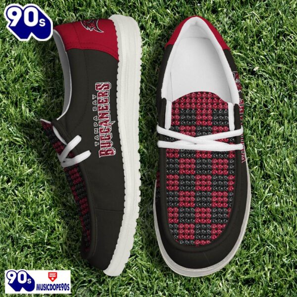 Personalized Tampa Bay Buccaneers NFL 32 Teams HeyDude Canvas Loafer Shoes