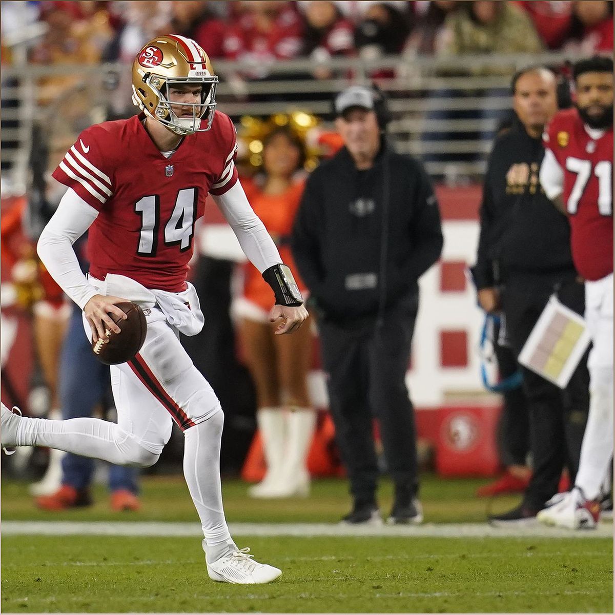 San Francisco 49ers vs Los Angeles Rams: Clash of Playoff Hopefuls - -1333506738