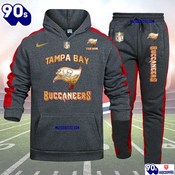 Tampa Bay Buccaneers NFL 32 Teams Personlized Golden Logo Hoodie Set